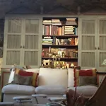 La Maison Rousseau D'hotes نيم