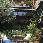 فندق مبيت وإفطار La Maison Rousseau D'hotes 4*
