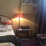 La Maison Rousseau D'hotes فندق مبيت وإفطار
