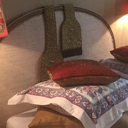 La Maison Rousseau D'hôtes Couette-café 4*