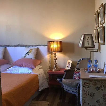 Bed & Breakfast La Maison Rousseau D'hotes Nîmes