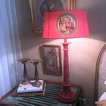 ベッド・アンド・ブレックファスト La Maison Rousseau D'hotes ニーム