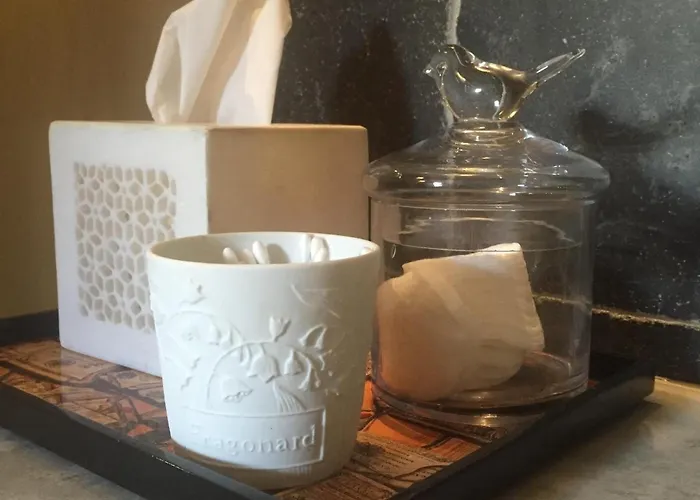 La Maison Rousseau D'hotes Frühstückspension Nîmes